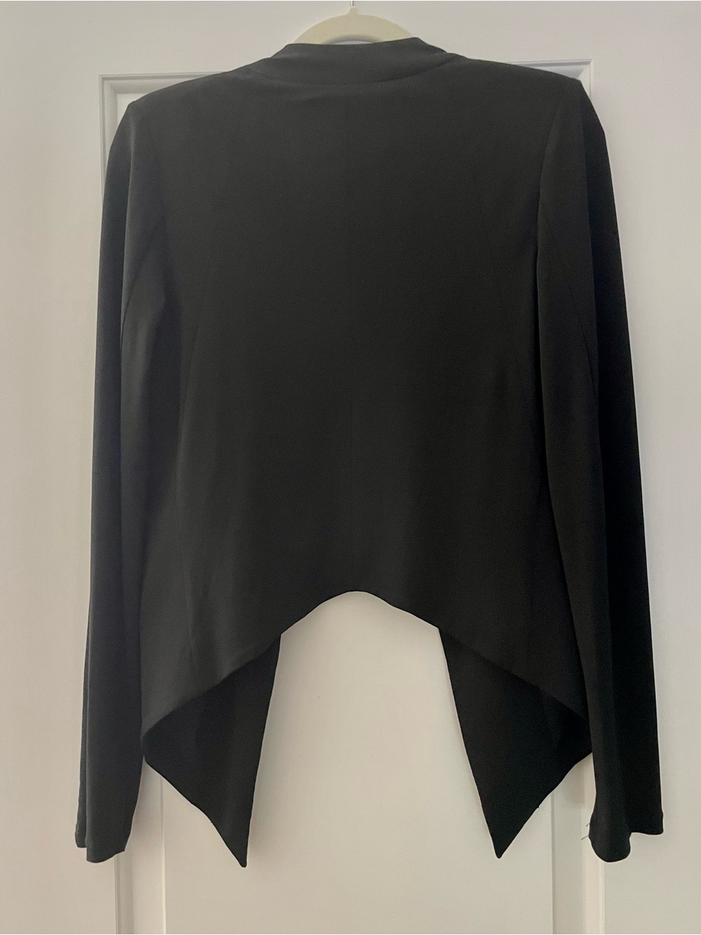 Olivia Grey Women's Black Open-Front Tuxedo style Blazer High Low hem size small - Picture 2 of 6